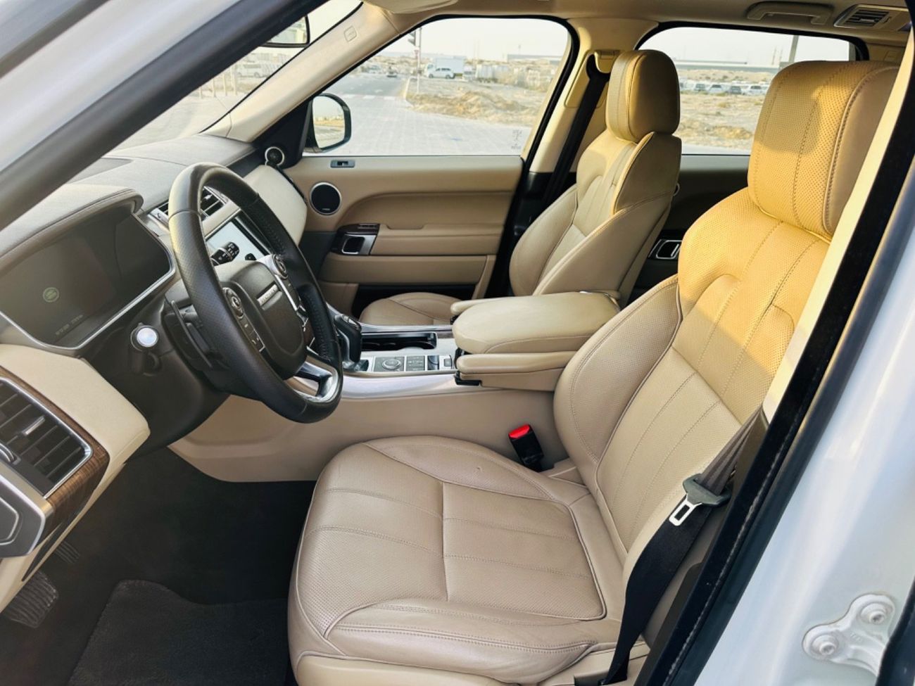 Land Rover Range Rover Sport HSE DYNAMIC 5.0L (525 HP) MODEL 2014 GCCCAR PERFECT CONDITION INSIDE AND OUTSIDE