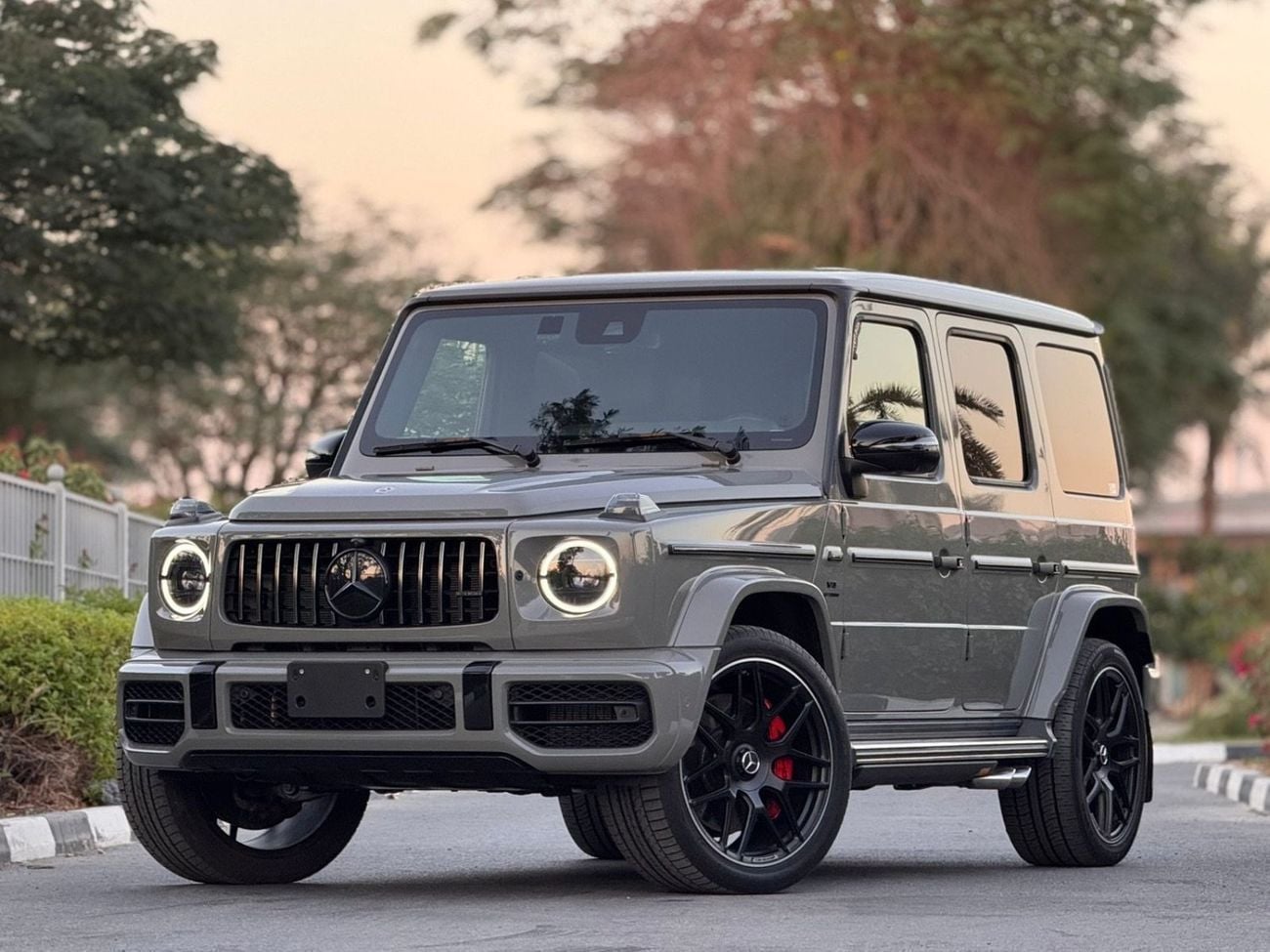 مرسيدس بنز G 63 AMG  DOUBLE NIGHT PACKAGE 2024 / NARDO GREY