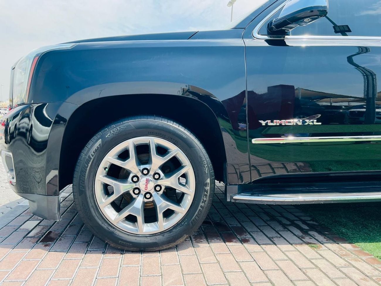 جي أم سي يوكون XL SLT