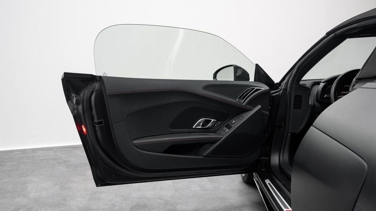 Audi R8 Spyder RWD - 2023 - GCC Specs - Under Warranty