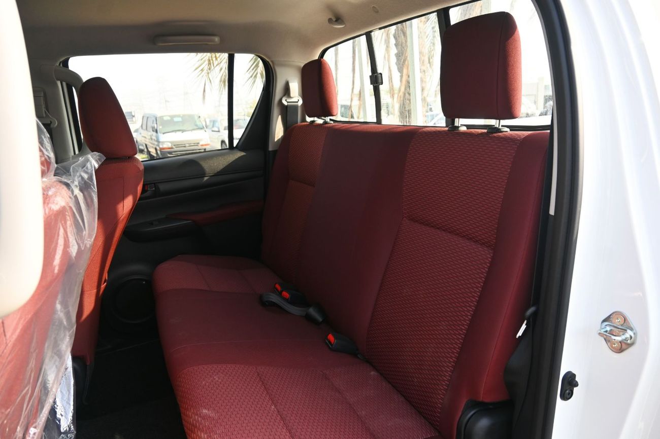 Toyota Hilux Toyota Hilux pickup narrow chassis/body Petro engine 2.7 automatic gear power window manual A.c doub