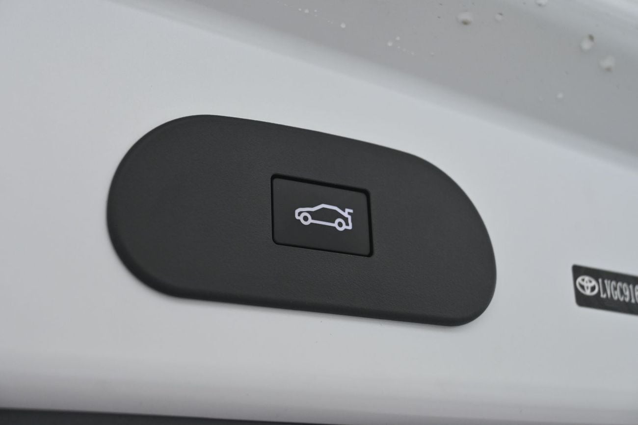 Toyota Frontlander New Facelift Toyota Frontlander, 2.0L Hybrid, Model 2025, Color White