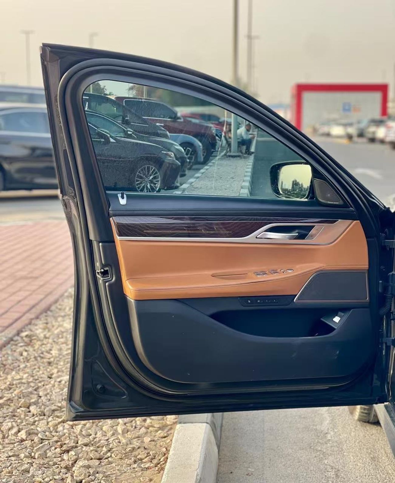 BMW 730Li Luxury 2.0L