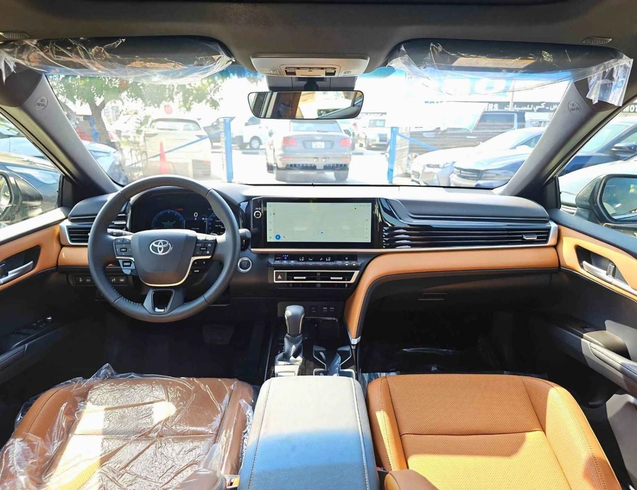 تويوتا كامري GLE 2.5L PETROL V4 || RADAR | PANORAMIC ROOF | LEATHER WITH PWR SEATS (CODE # CGLER)