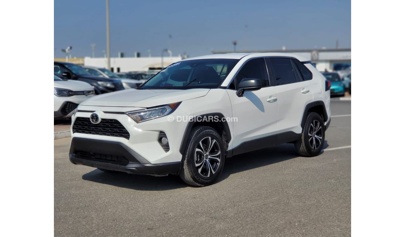 Toyota RAV4 LE