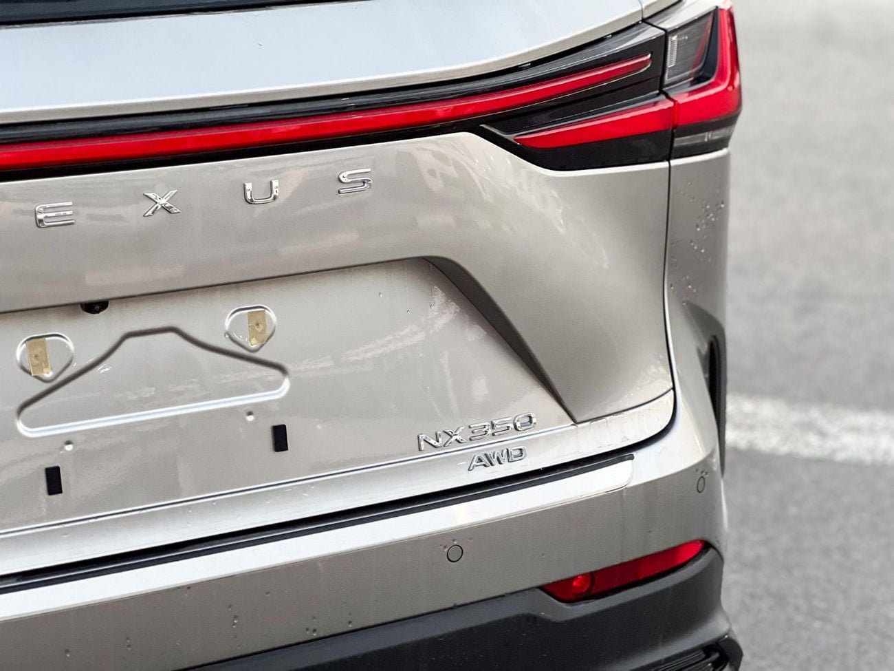 Lexus NX350 EXPORT ONLY - Lexus NX350 2.4L Elite
