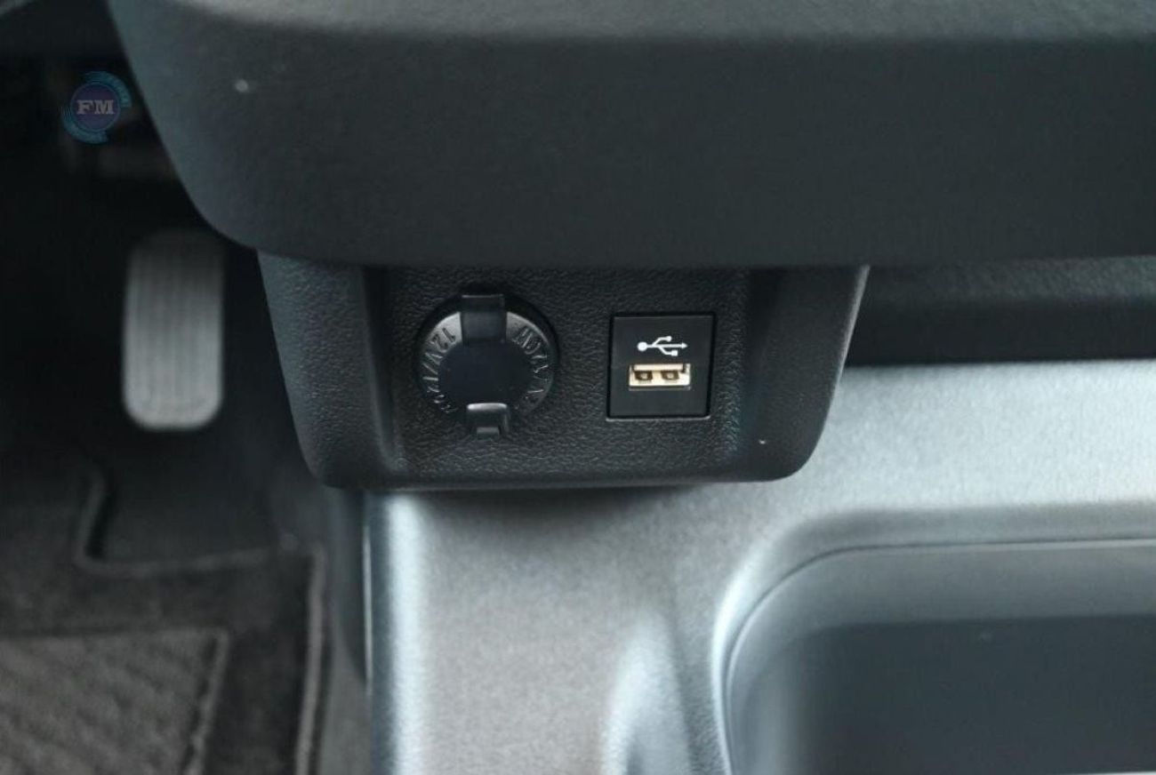 Toyota Granvia V PREMIUM 3.5L Petrol 6-Seater Automatic