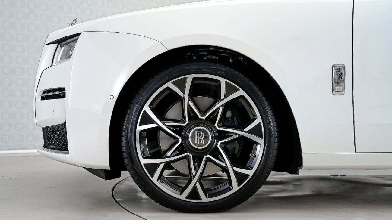 رولز رويس جوست Silver Badge | AED 12,993 PM | Up to 3 Years Unlimited Warranty | GCC