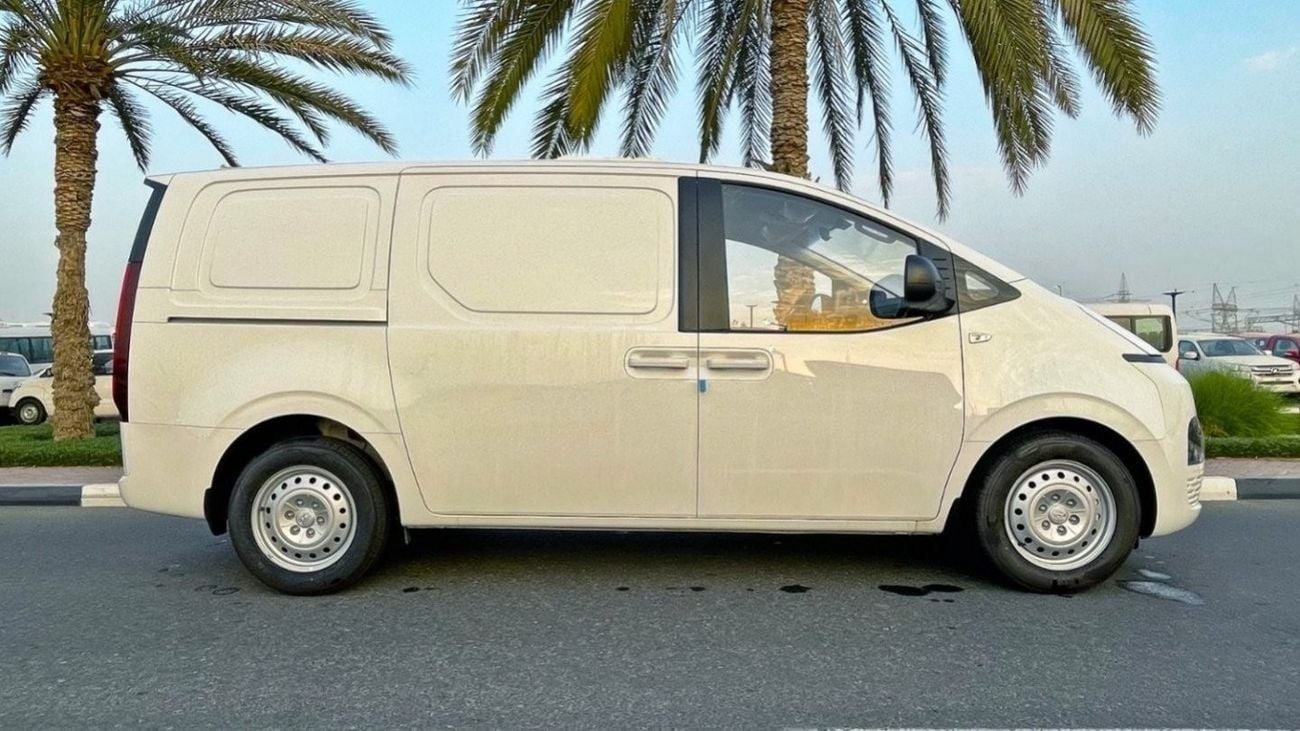 Hyundai Staria 3.5 L Cargo van Automatic