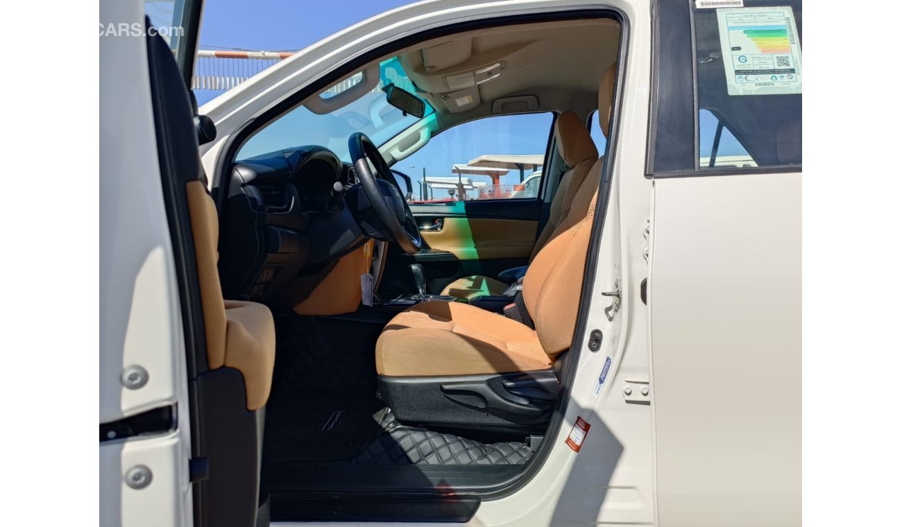 Toyota Fortuner 2.7L Petrol, Alloy Rims, Rear A/C, Rear Parking Sensors, Only For Export ( LOT # 115782)