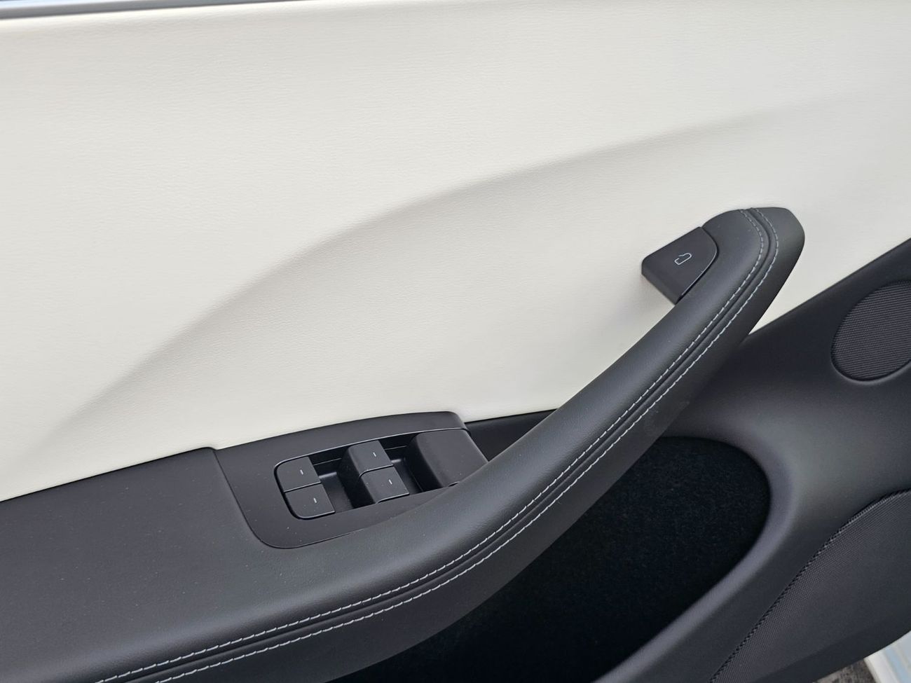 Tesla Model 3 Long Range (AWD)