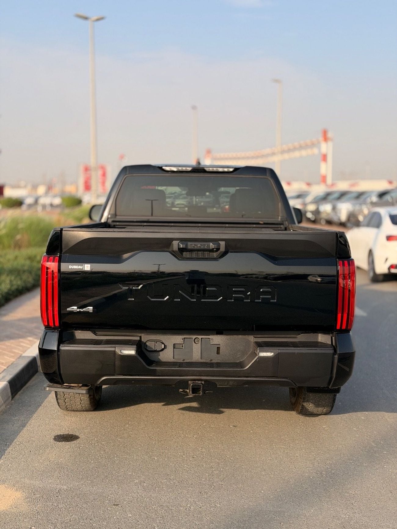 تويوتا تاندرا SR5 4WD Premium 2024