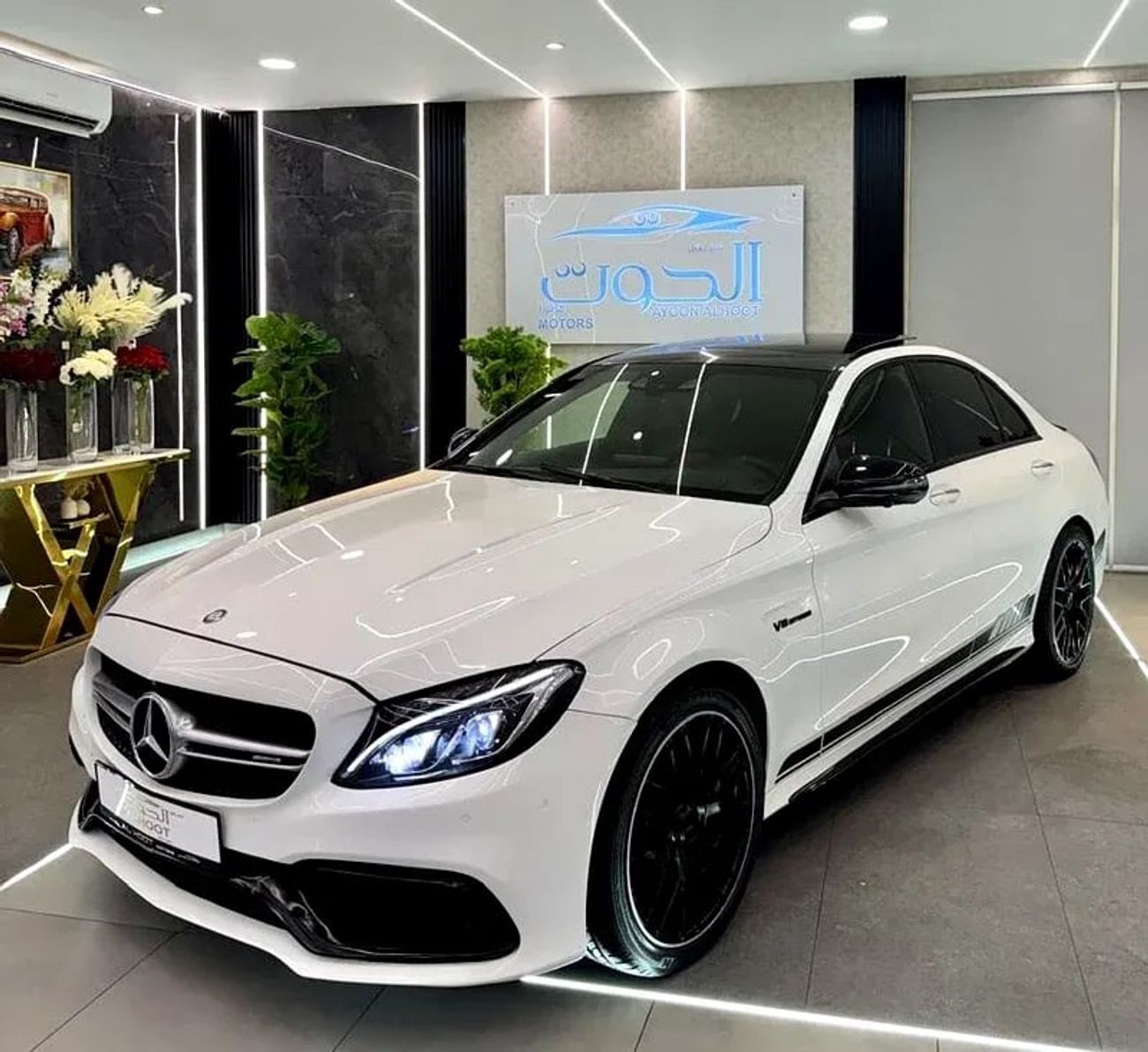 Mercedes-Benz C 63S AMG Std 4.0L Sedan