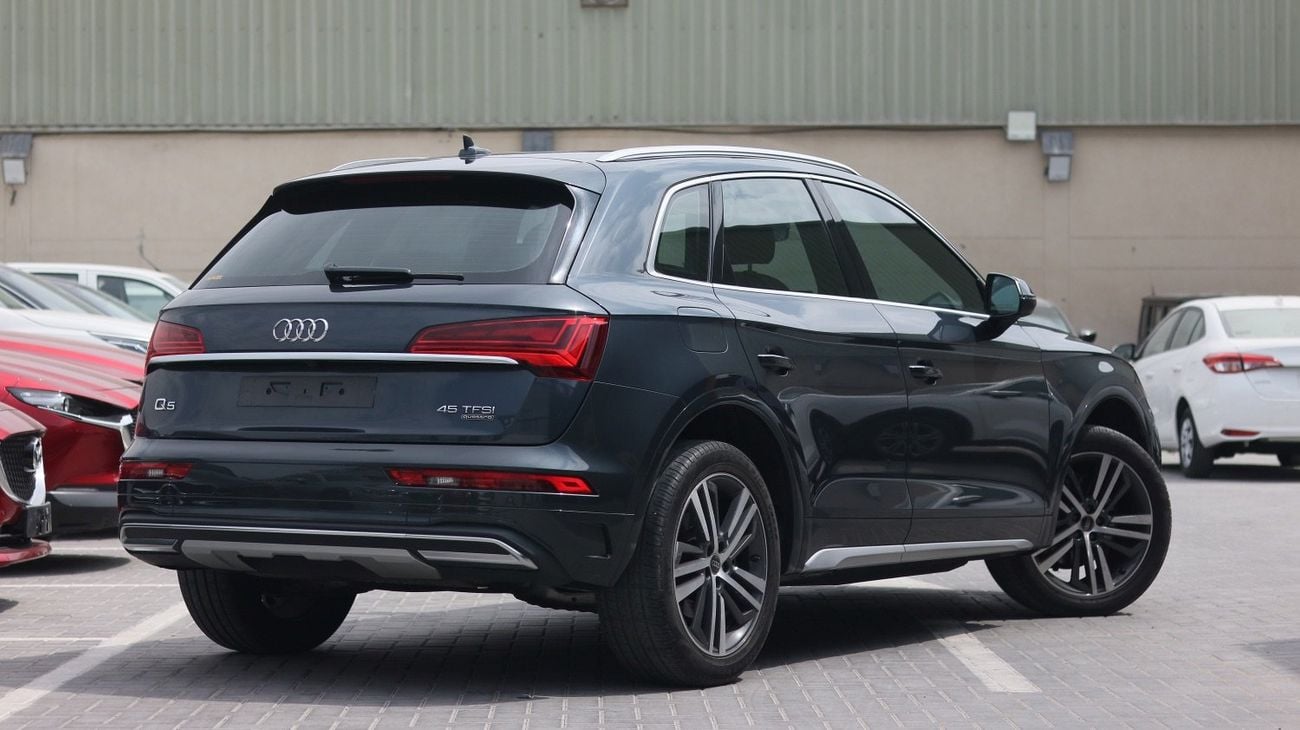 Audi Q5 45 TFSI S-LINE | Agency Warranty | Complete Service History | Zero Downpayment Support Available