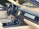 Volkswagen Touareg 1,005 P.M | SEL | GCC Specs | Pristine Condition