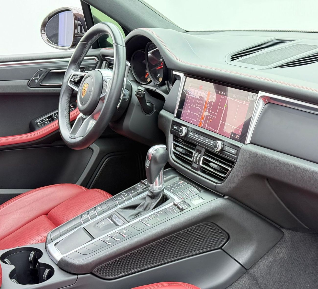 بورش ماكان Std 2.0L (252 HP) 2020 Porsche Macan, Warranty, Full Service History, Excellent Condition, GCC