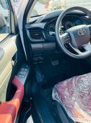 Toyota Hilux TOYOTA HILUX 2.7L PETROL BASIC OPTION WHITE 2025