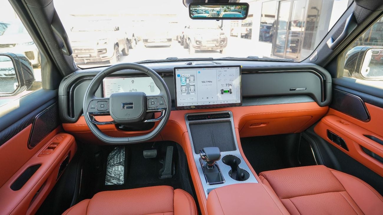 روكس 01 VIP 6 Seaters With Kitchen White 2025MY Export Price