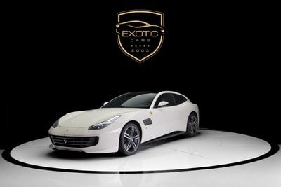فيراري جي تي سي 4  لوسو LUSSO