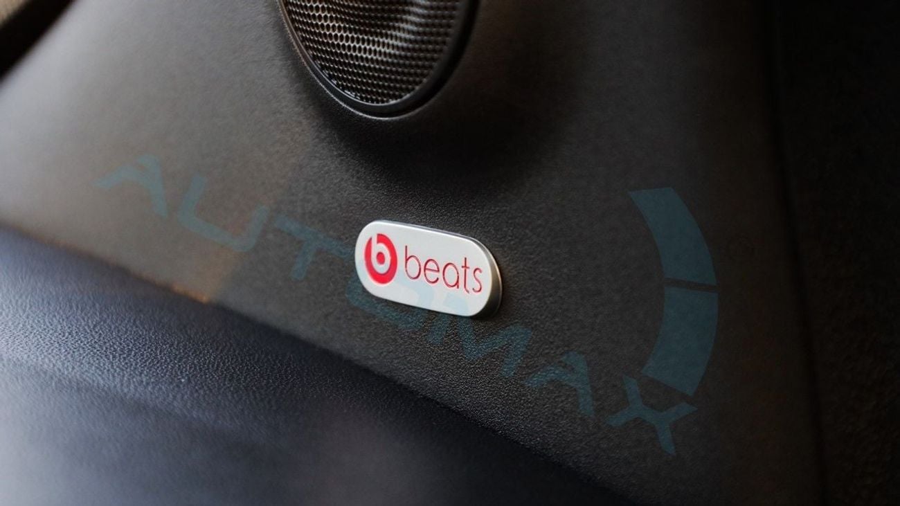 أبارث 695 Cabrio Turismo 1.4T GCC 38200Km 2023 With 2 years Or 120,000 Km Warranty @Official Dealer