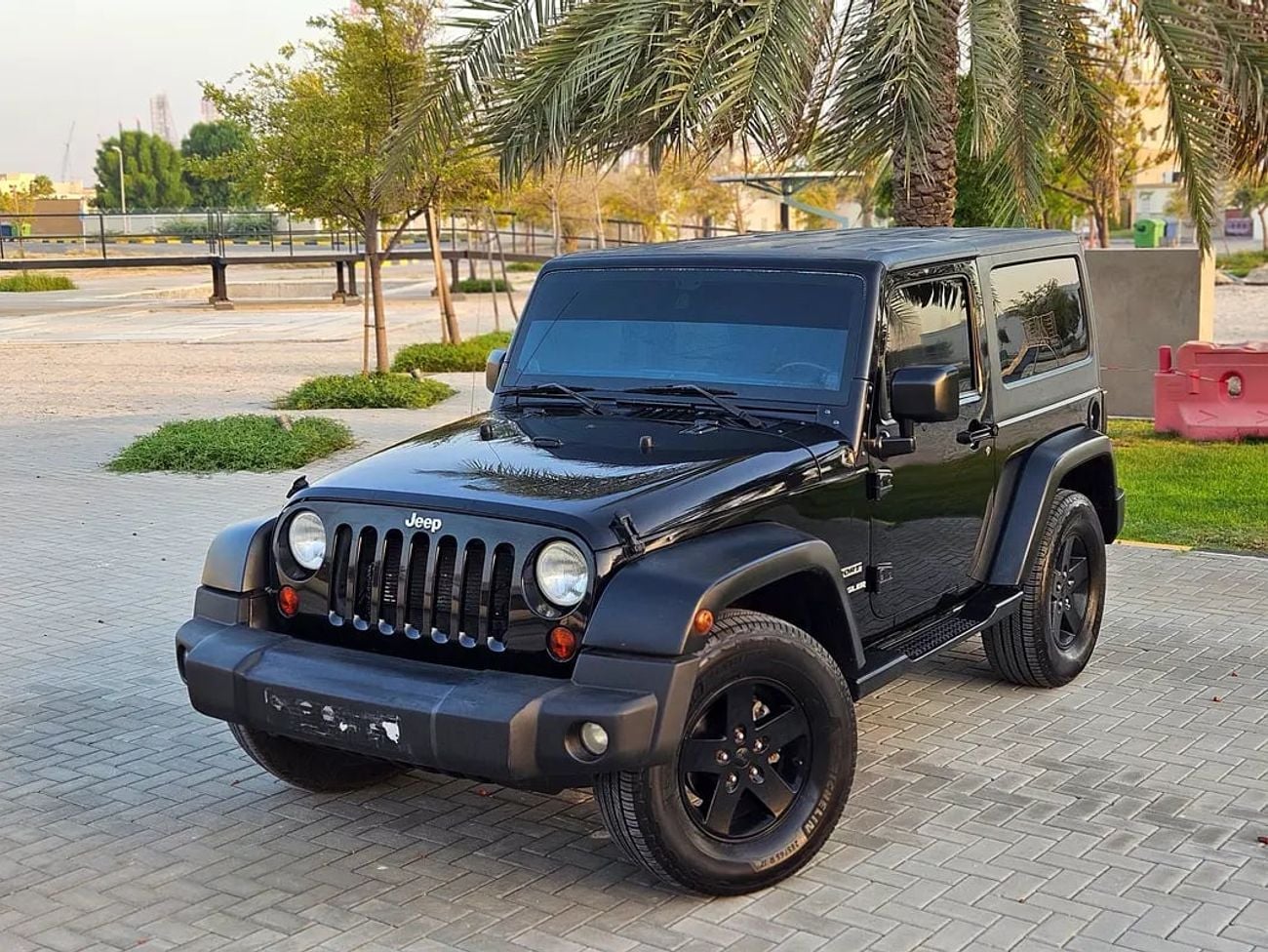 جيب رانجلر Sport GCC Specs 2 Door V6 Very Neat And Clean With Low KM