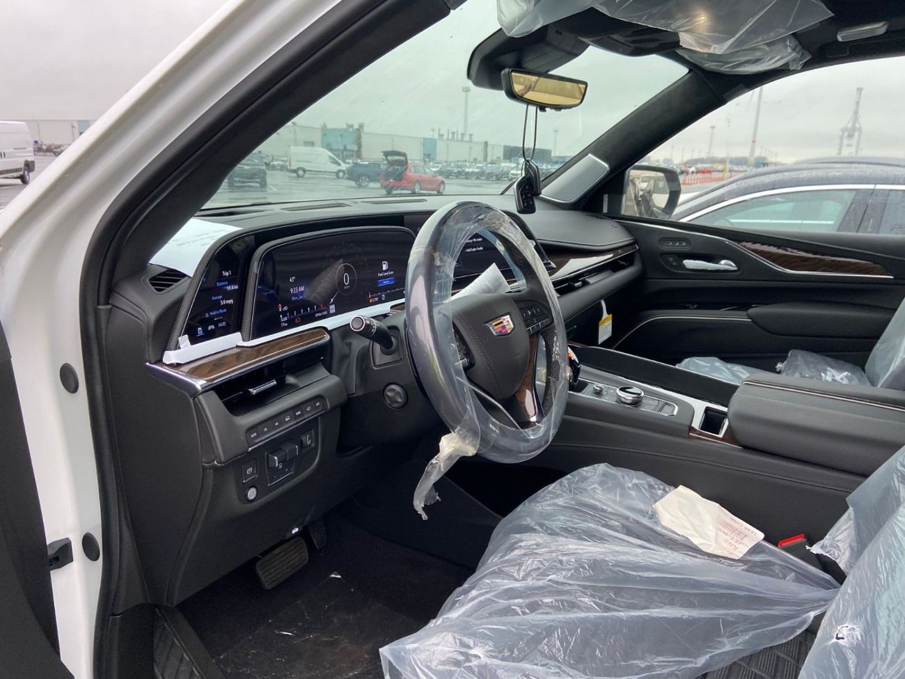 كاديلاك إسكالاد 6.2 V8 PETROL