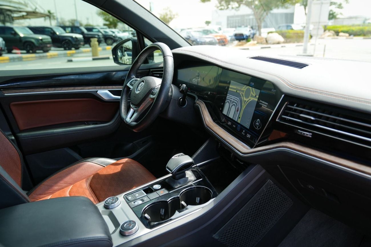 فولكس واجن طوارق 2020!! GCC SPECS!! FULL SERVICE HISTORY FROM AL NABOODA