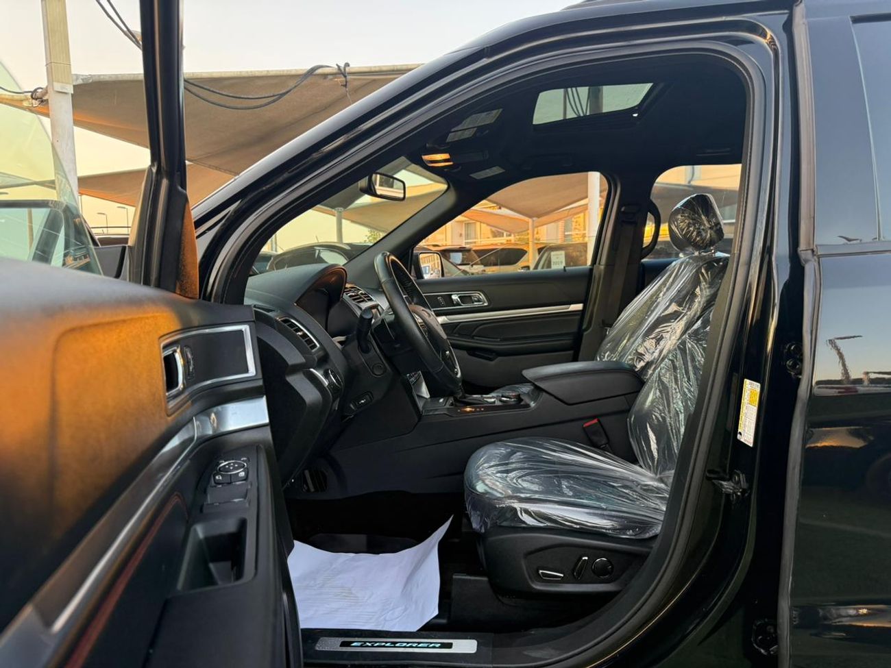 Ford Explorer XLT 3.5L VERY CLEAN CAR