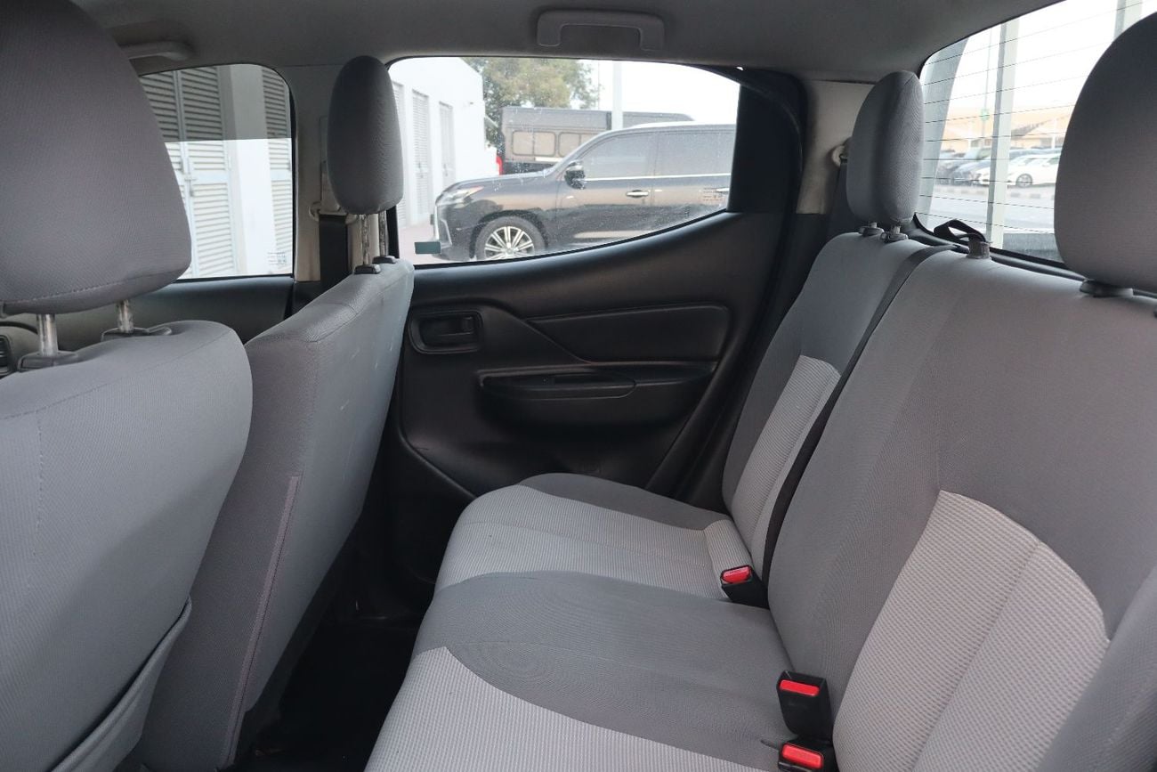 Mitsubishi L200 GL 2.4L (128 HP) Double Cab Utility