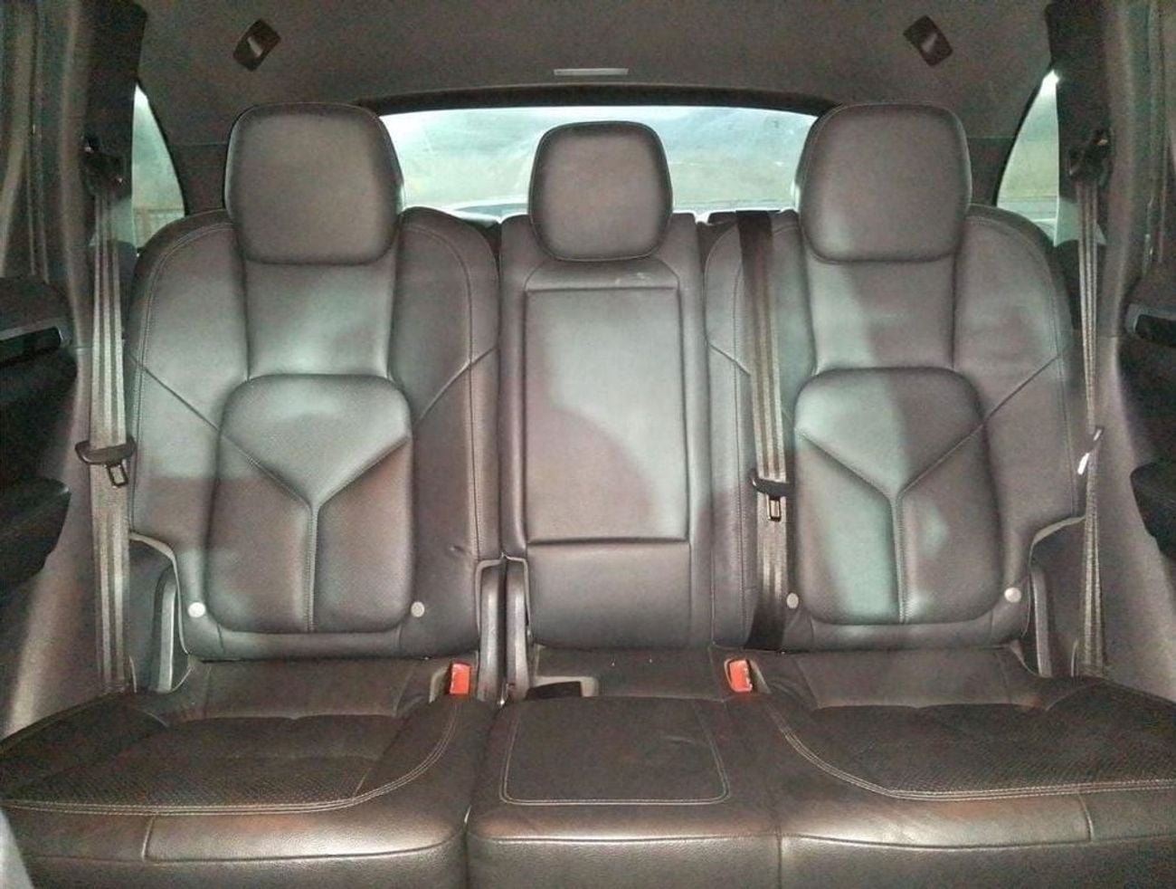 Porsche Cayenne S 4.8L PORSCHE CAYENNE S 2012 4.8L | BLACK LEATHER SEATS | KEYLESS START | POWER SEATS | SEAT HEATER