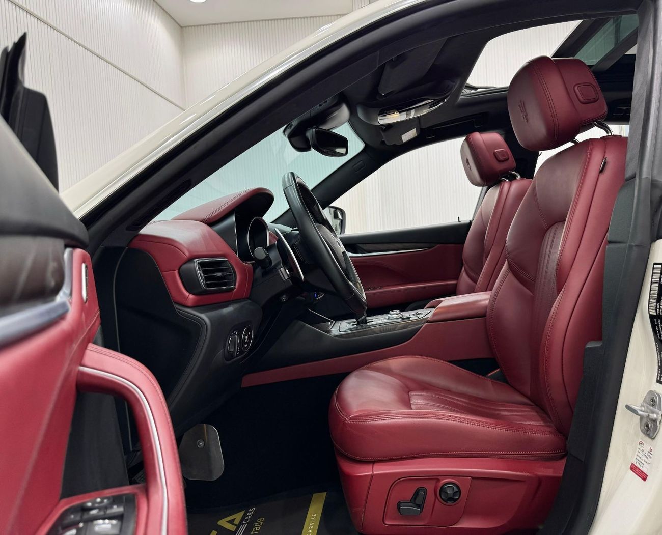 مازيراتي ليفونت Std 3.0L (350 HP) 2017 Maserati Levante, Warranty, Full Maserati Service History, Excellent Conditio