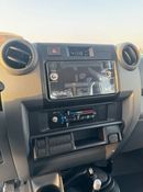 Toyota Land Cruiser Toyota Land Cruiser LC79 D/C 4.2 Engine With DIFF Lock