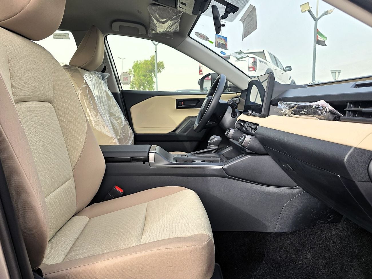 Toyota RAV4 RAV4 Hybrid 2.5L AT FWD SUV GCC Bronze color 2026 model