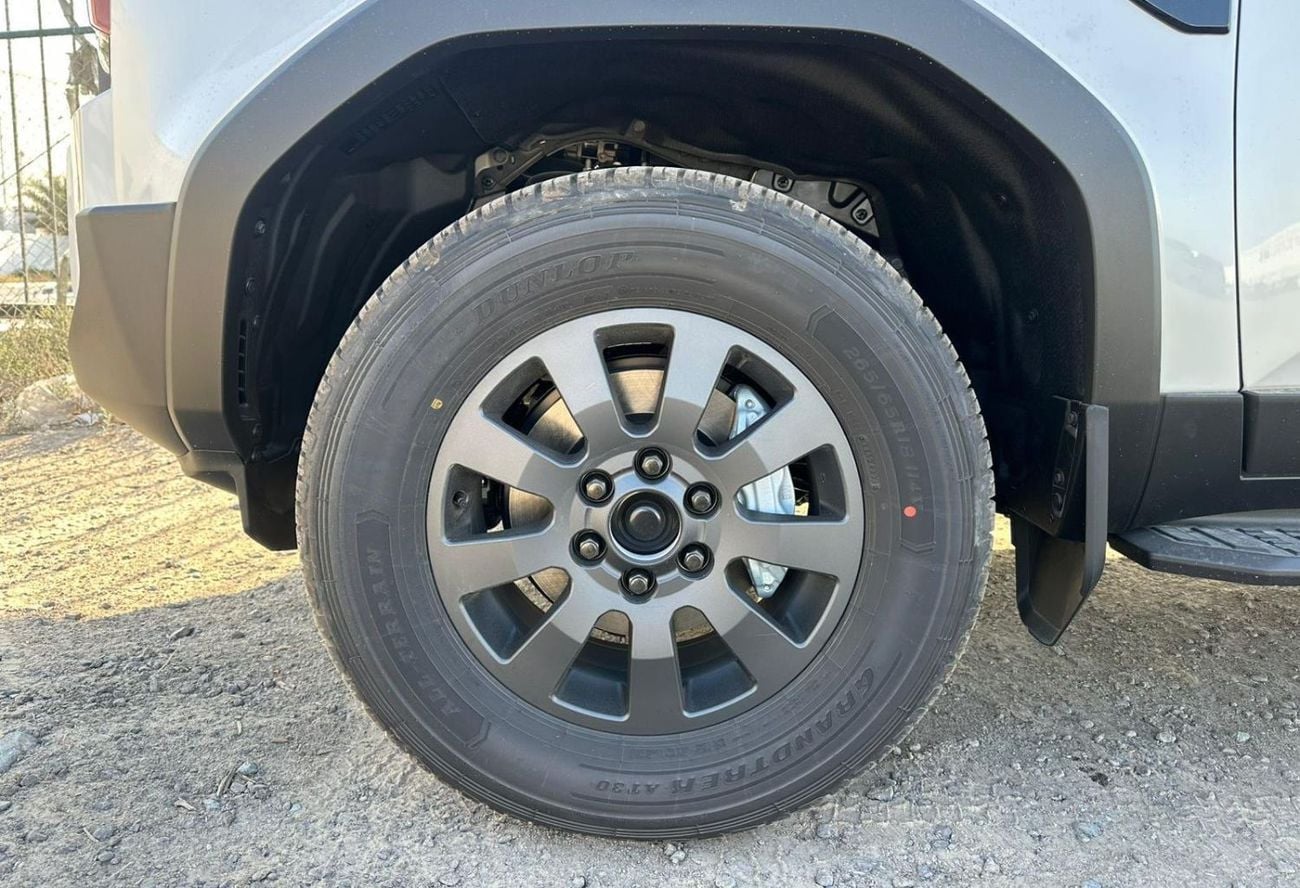 تويوتا برادو VXR Adventure Dual Tone 2.4T
