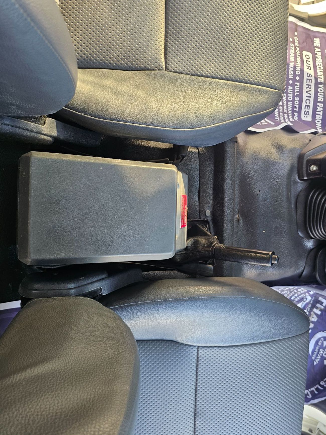 تويوتا لاند كروزر بيك آب Double Cabin-RHD-4.5L-Diesel-Manual-4WD-8 Cylinders-5 Seats-4 Doors