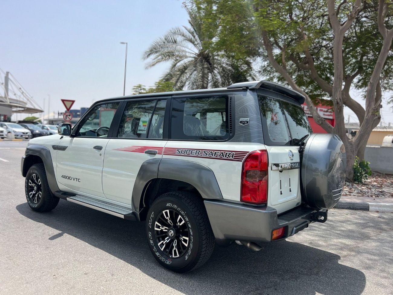 Nissan Patrol SUPER SAFARI AUTOMATIC