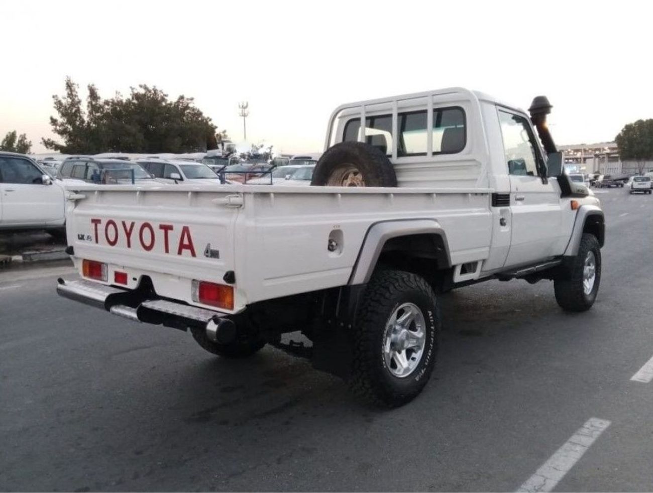 تويوتا لاند كروزر TOYOTA LAND CRUISER PICK UP (PM974)