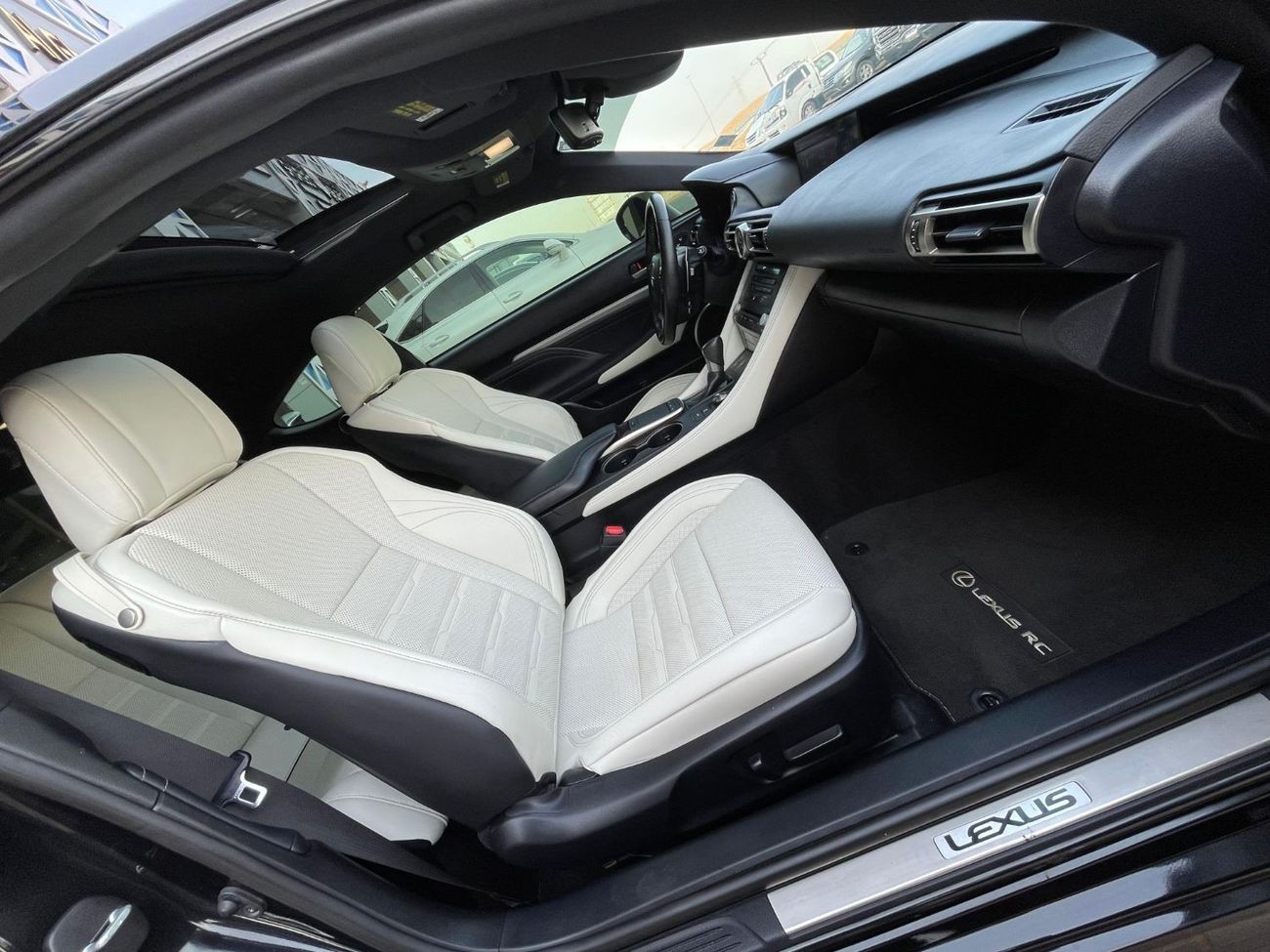 Lexus RC350 F Sport RC 350 / F-Sport / Only 29000 Mile / 1800 AED Monthly