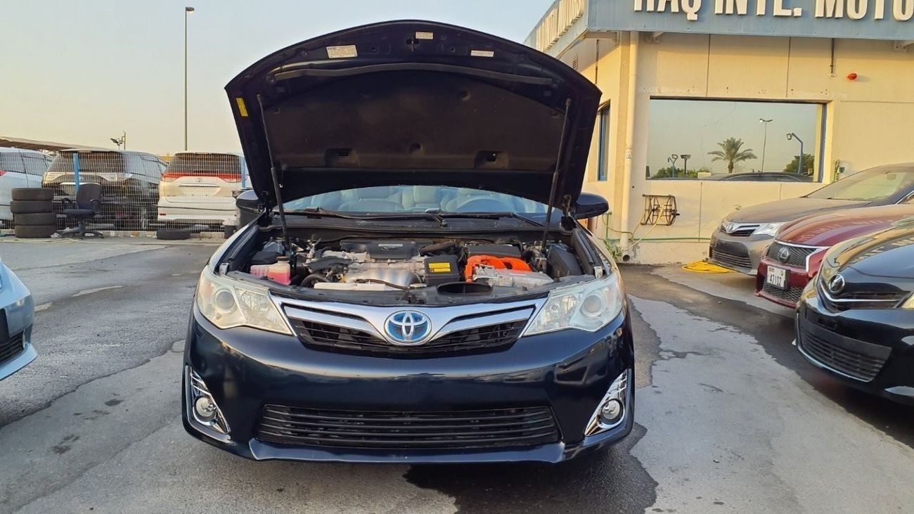 Toyota Camry Toyota Camry LE Hybrid