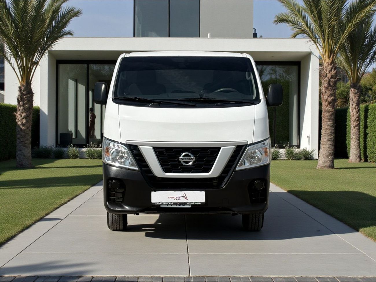 نيسان أورفان 2.5L A/T CHILLER VAN | 2021 | GCC SPECS | AED 880 per month