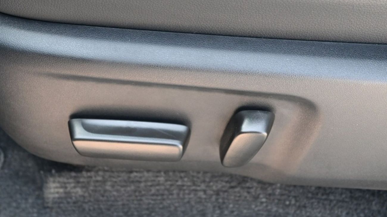 Toyota Hilux 2024 Toyota Hilux GR Sport 4.0L Petrol