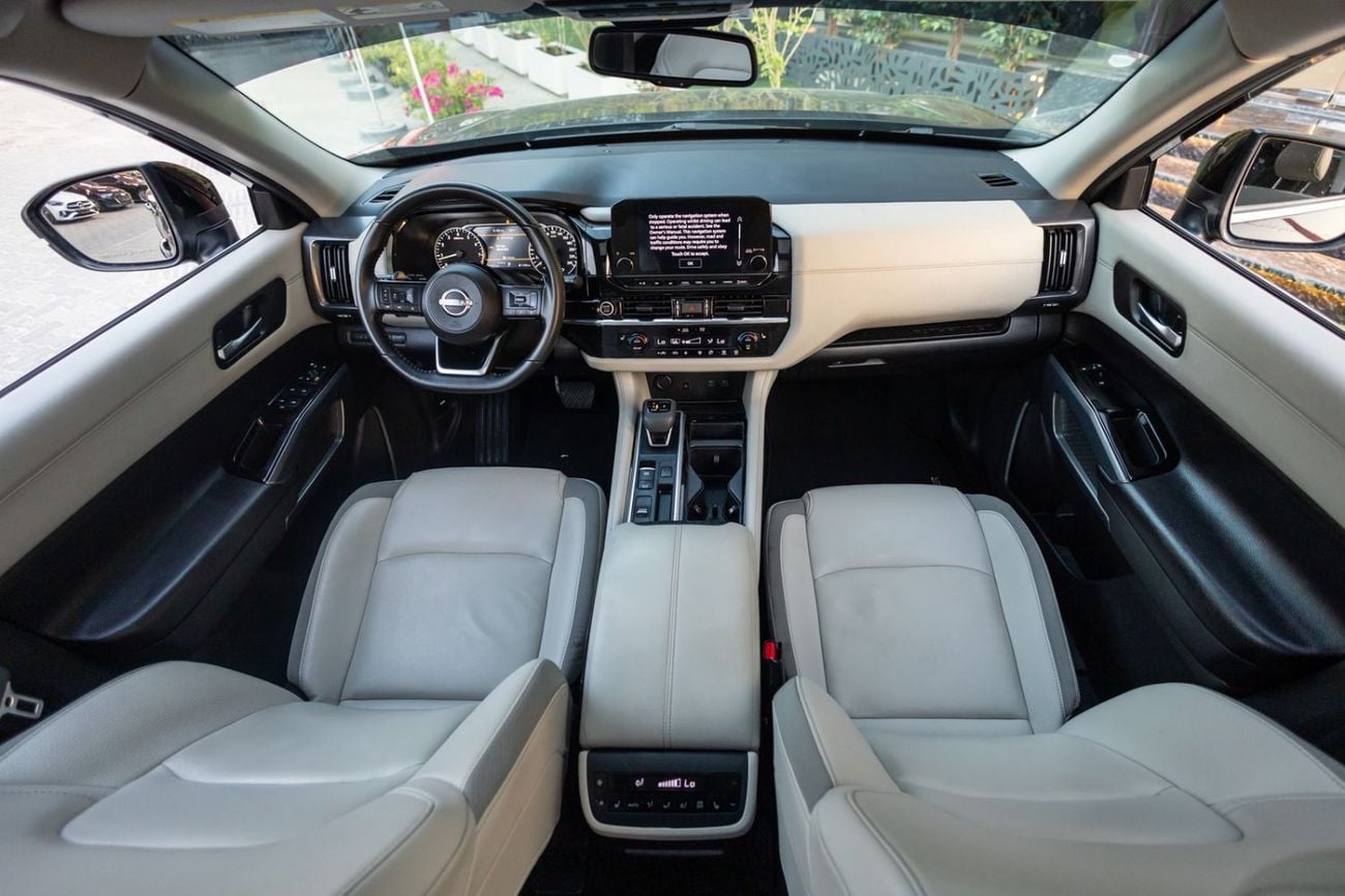 Nissan Pathfinder Nissan Pathfinder SV 2024 GCC | Agency Warranty | Service Contract