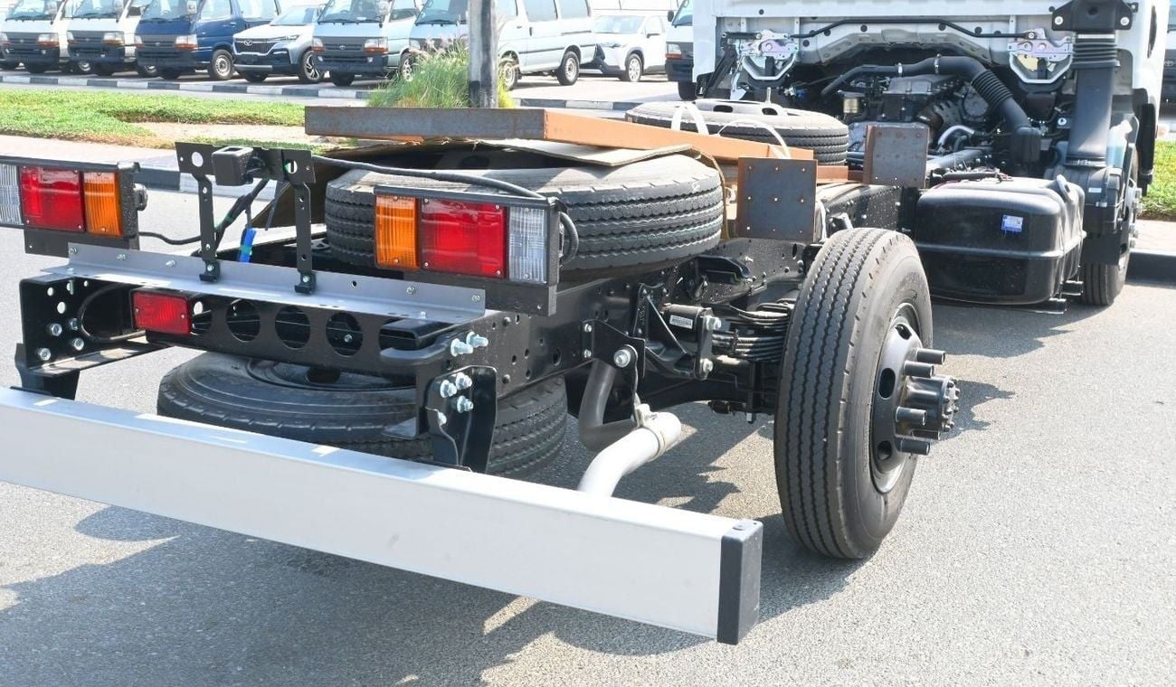 إيسوزو NQR Isuzu Nqr /4,6 diesel engine / short chassis Model 2024