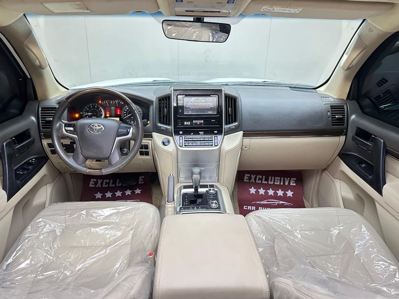 Toyota Land Cruiser VXR 5.7L 4WD