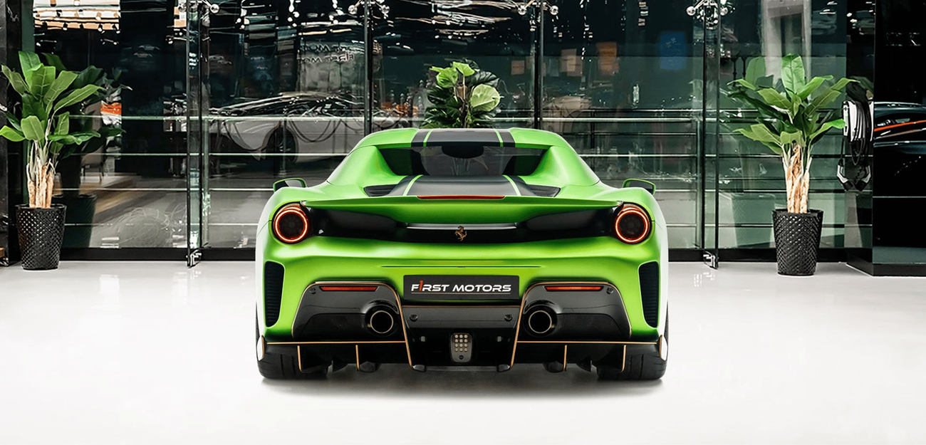 فيراري 488 بيستا سبايدر 3.9L V8 Twin-Turbocharged Engine