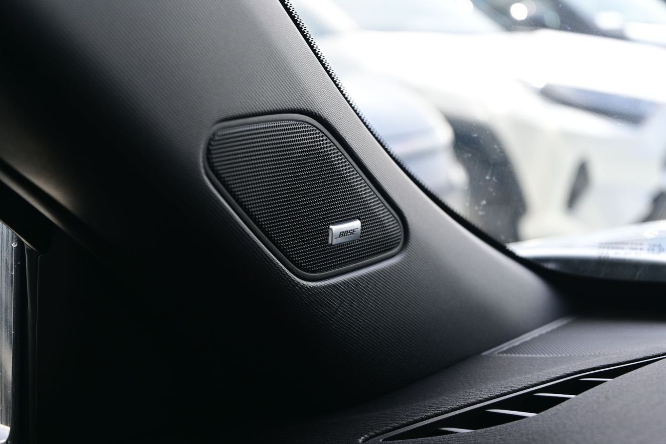 ميتسوبيشي آوتلاندر Mitsubishi Outlander P-Line 2.5L Petrol 4WD, Model 2025, Color Silver