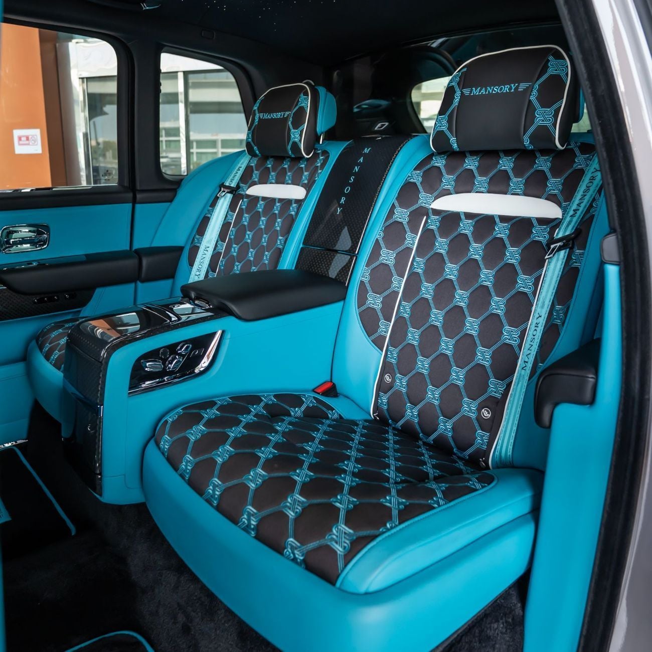 رولز رويس كولينان  2025 ROLLS ROYCE CULLINAN MANSORY BRAND NEW