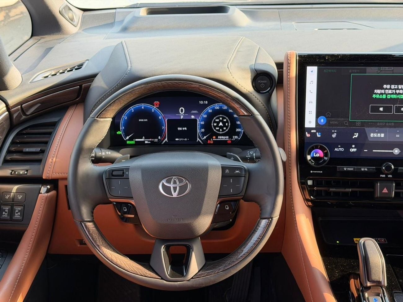 Toyota Alphard 2.5 Petrol / HYBRID / Model 2025