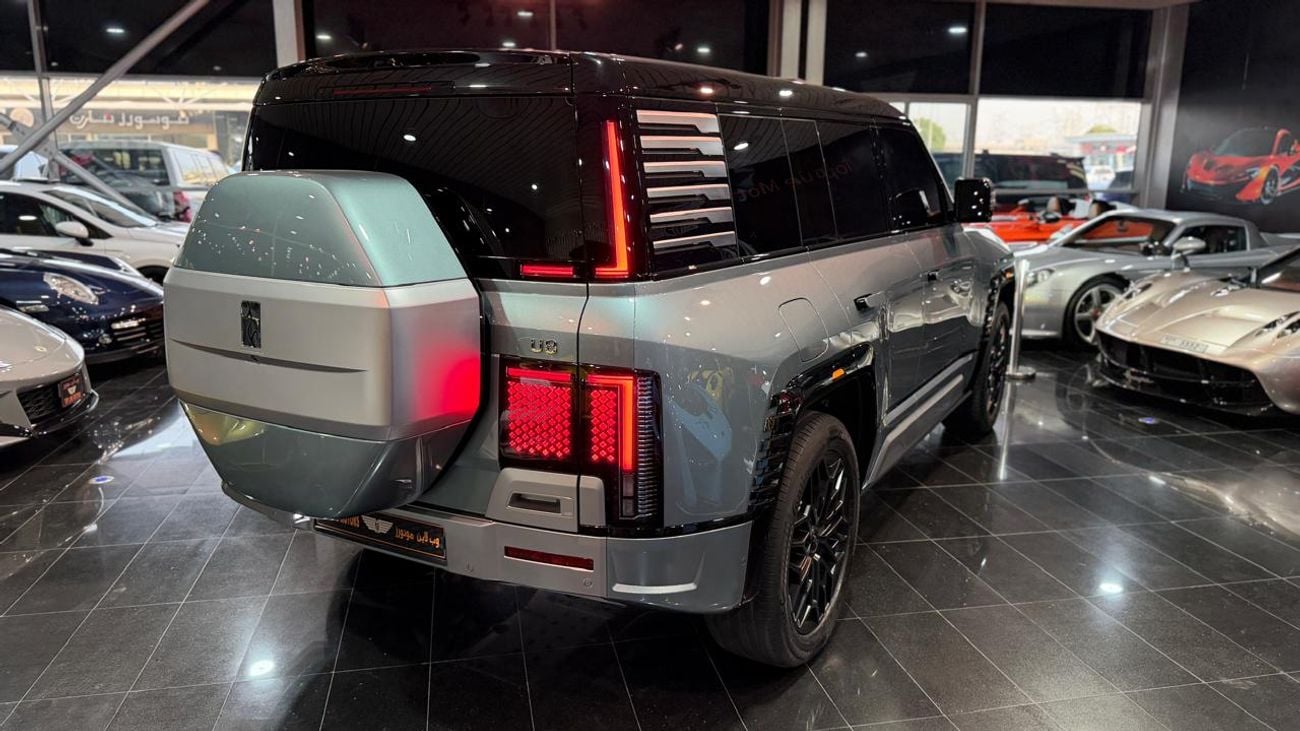 يانغوانغ U8 YangWang U8 Premium Edition 2023 - Chinese Specs - Luxury EREV Off-Roader