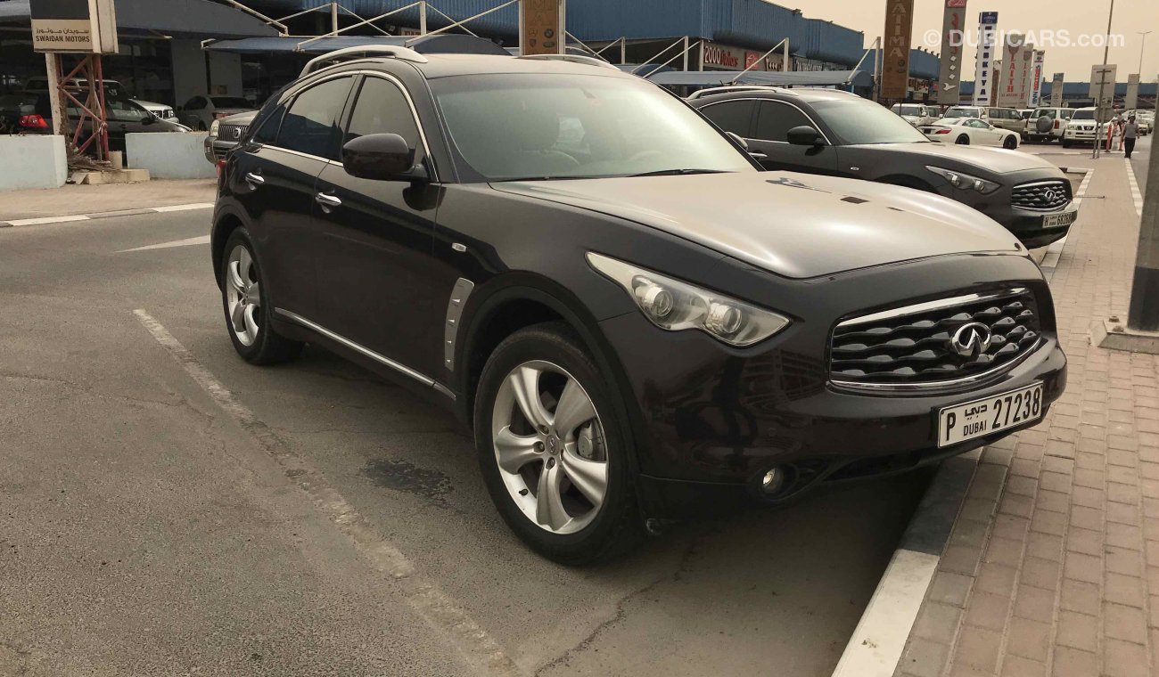 Infiniti FX35